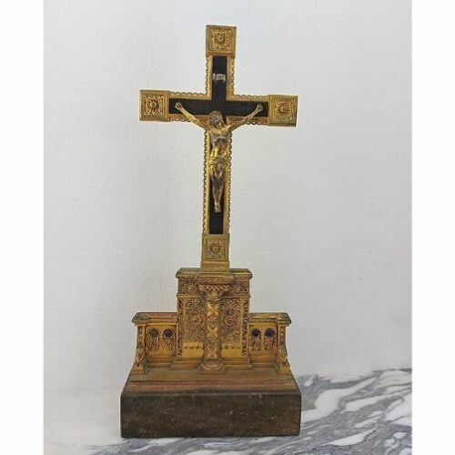 Crucifijo de bronce